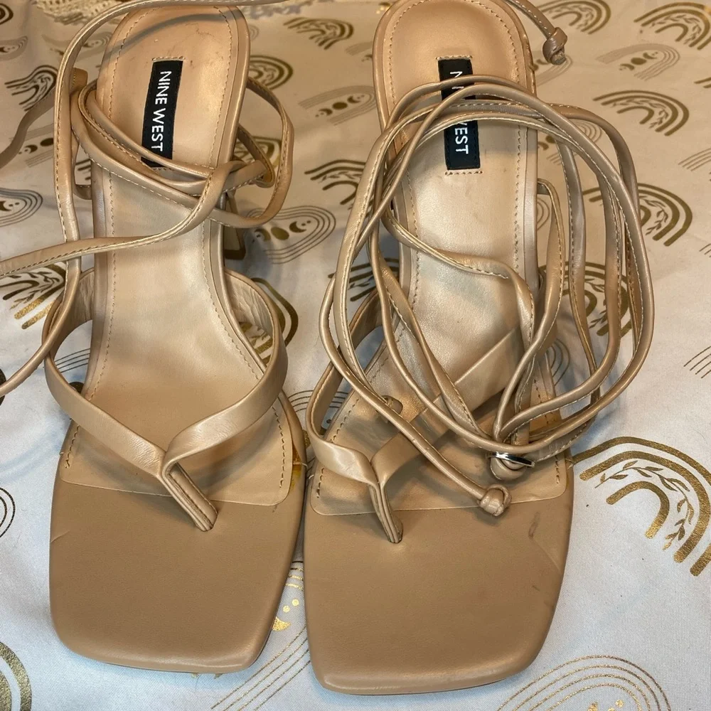 Nine West Tan Heels Modern Sophisticated Design